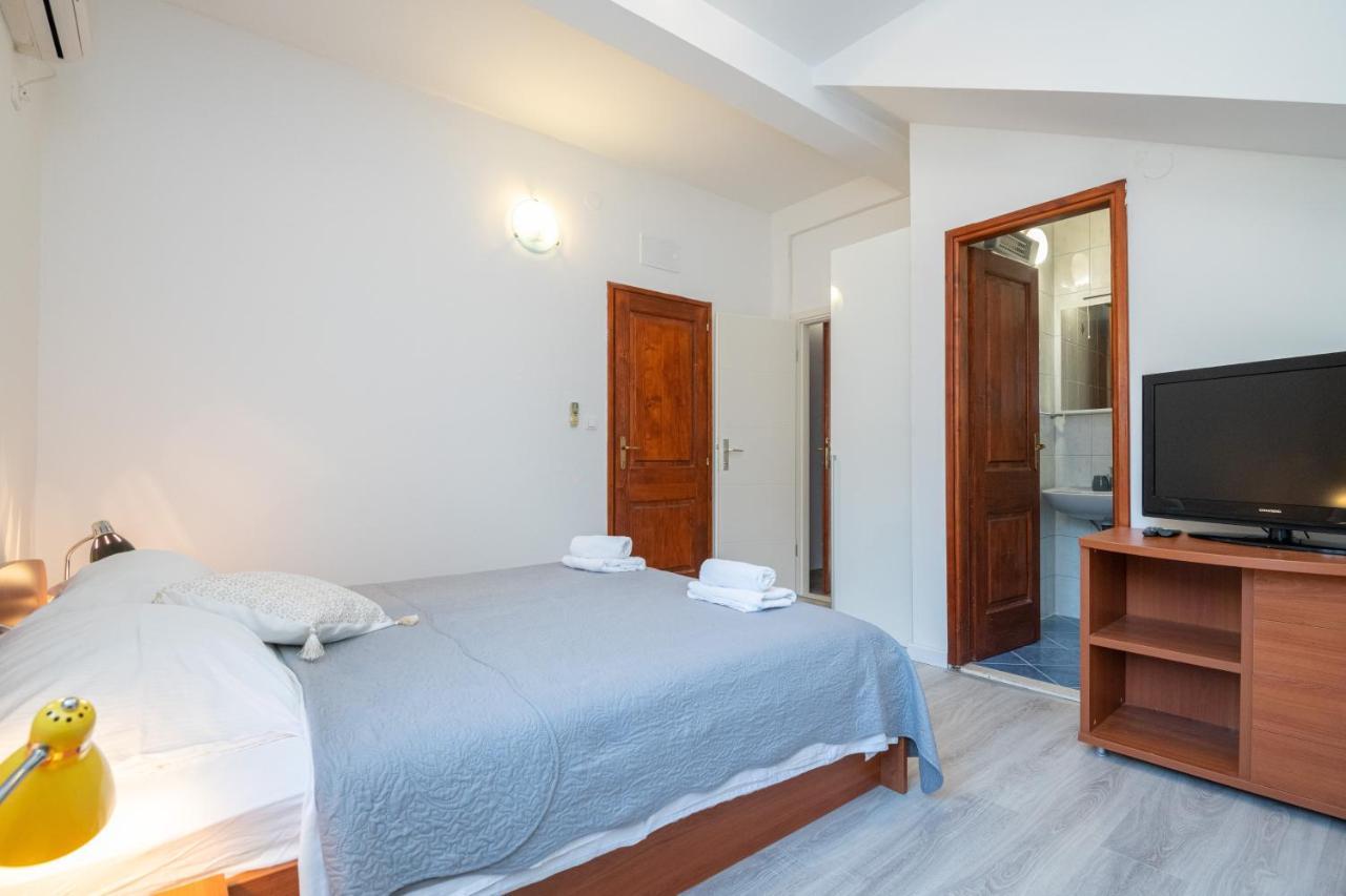 Apartments Dubelj Komolac Екстериор снимка