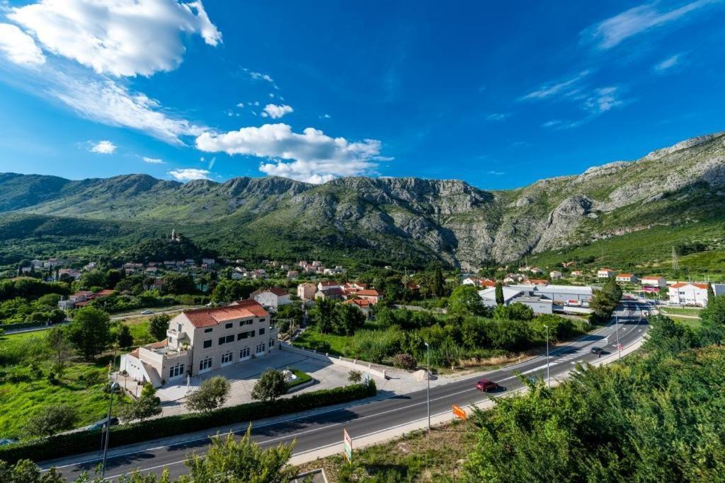 Apartments Dubelj Komolac Екстериор снимка