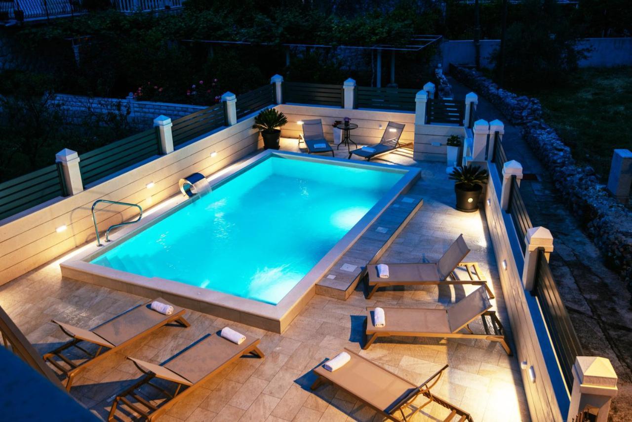 Apartments Dubelj Komolac Екстериор снимка