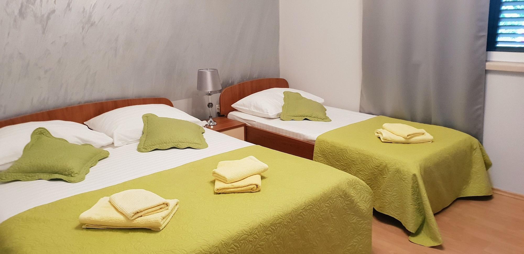 Apartments Dubelj Komolac Екстериор снимка