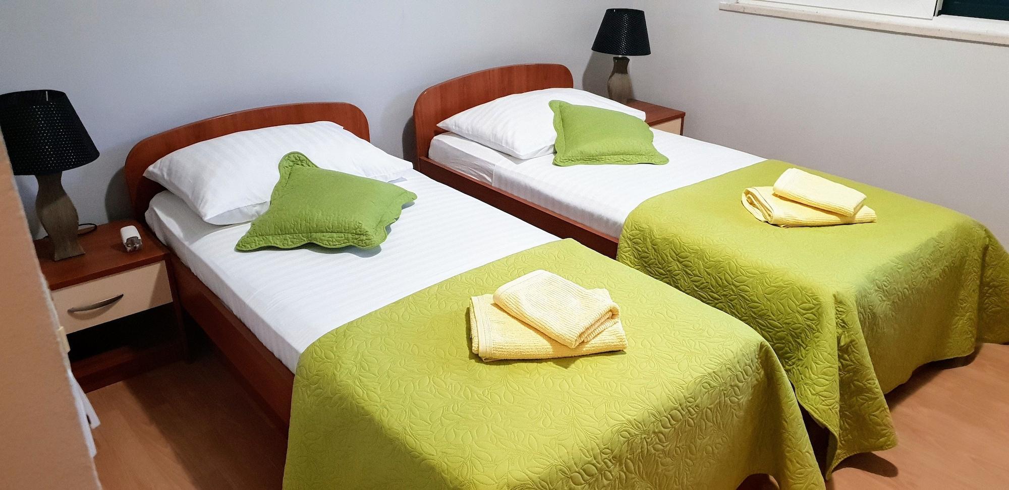 Apartments Dubelj Komolac Екстериор снимка