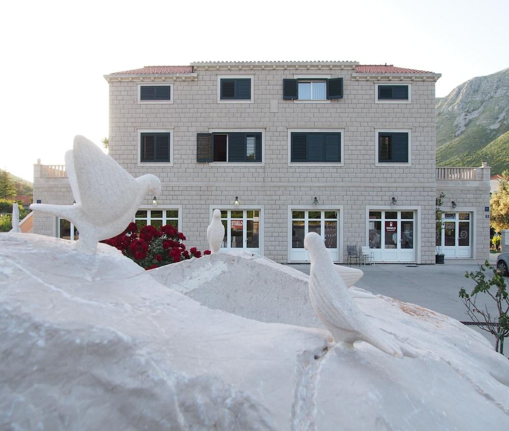 Apartments Dubelj Komolac Екстериор снимка