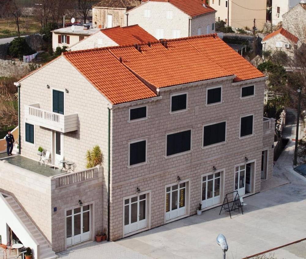 Apartments Dubelj Komolac Екстериор снимка