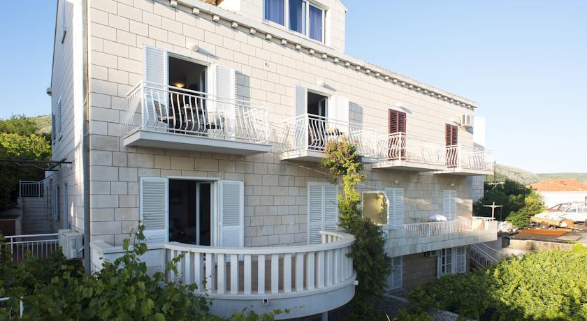 Apartments Dubelj Komolac Екстериор снимка